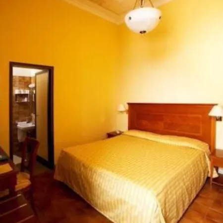 Otel La Rondinella 3*